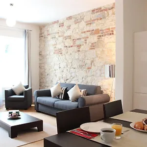 https://mh-apartments-central-prague.praguehotelsweb.com